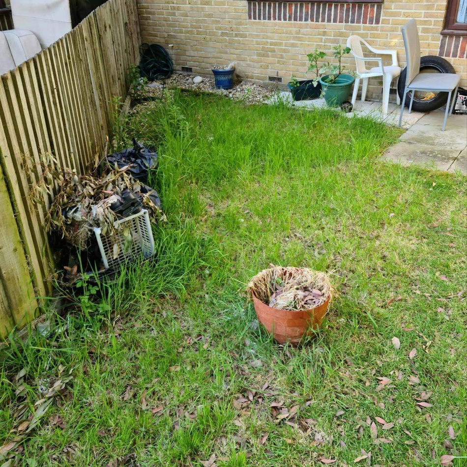 Smiths Lawn Services | Garden Maintenance in Yaxley, Peterborough